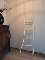 Wit sier laddertje, Doe-het-zelf en Verbouw, Ladders en Trappen, Ophalen, Zo goed als nieuw