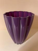 Paarse glazen bloemenvaas Bloom - violet, Huis en Inrichting, Woonaccessoires | Vazen, Overige kleuren, Ophalen of Verzenden, Minder dan 50 cm