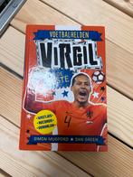 Voetbalhelden: Virgil van Dijk, Ophalen of Verzenden, Zo goed als nieuw, Balsport