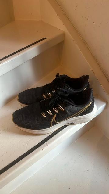 Nike runner zoom sportschoenen maat 40 beschikbaar voor biedingen