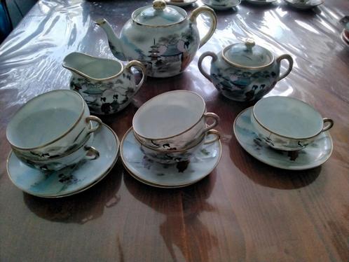 Japans servies van omstreeks 1930.  13 delig, Antiek en Kunst, Antiek | Servies compleet, Ophalen of Verzenden