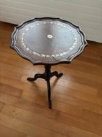 Antiek bijzettafeltje, Ophalen