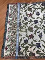 Grand foulard met roze en paarse bloemen 172/115, Huis en Inrichting, Woonaccessoires | Plaids en Woondekens, Gebruikt, Etten-Leur