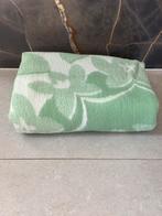 Vintage deken, pastelgroen en wit, bloemen, bladeren, Ophalen of Verzenden