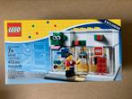 Te koop: Lego set 40145 Brand Retail Store, Ophalen of Verzenden, Zo goed als nieuw, Complete set, Lego