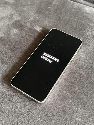Samsung Galaxy S23 zgan beschikbaar voor biedingen