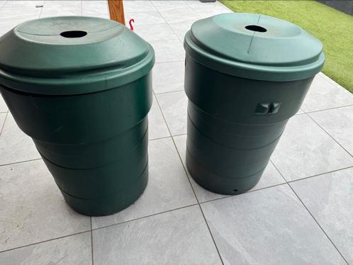 2 grote regentonnen, Tuin en Terras, Regentonnen, Zo goed als nieuw, Kunststof, 150 liter of meer, Ophalen