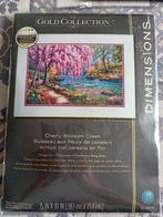 Borduurpakket Cherry Blossom Creek van Dimensions Gold, Nieuw, Ophalen of Verzenden, Borduurpakket