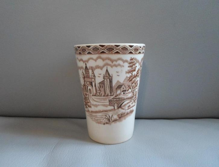 Petrus Regout Maastricht Beker British Castles, Antiek en Kunst, Antiek | Servies los, Ophalen of Verzenden