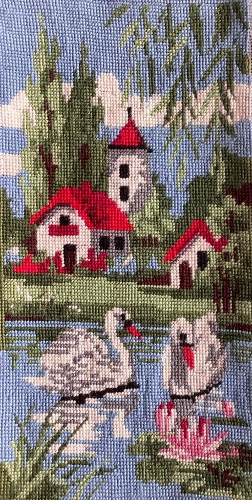 Borduurwerk, wol, zwaan, vijver, kerk, huis, vintage, Hobby en Vrije tijd, Borduren en Borduurmachines, Gebruikt, Overige typen