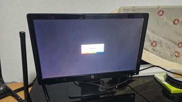 HP 24 inch monitor met HDMI beschikbaar voor biedingen