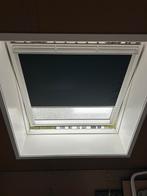 Velux GGL SK06 dakraam incl. Veneta rolgordijn verduisterend, Doe-het-zelf en Verbouw, Glas en Ramen, Gebruikt, Minder dan 80 cm