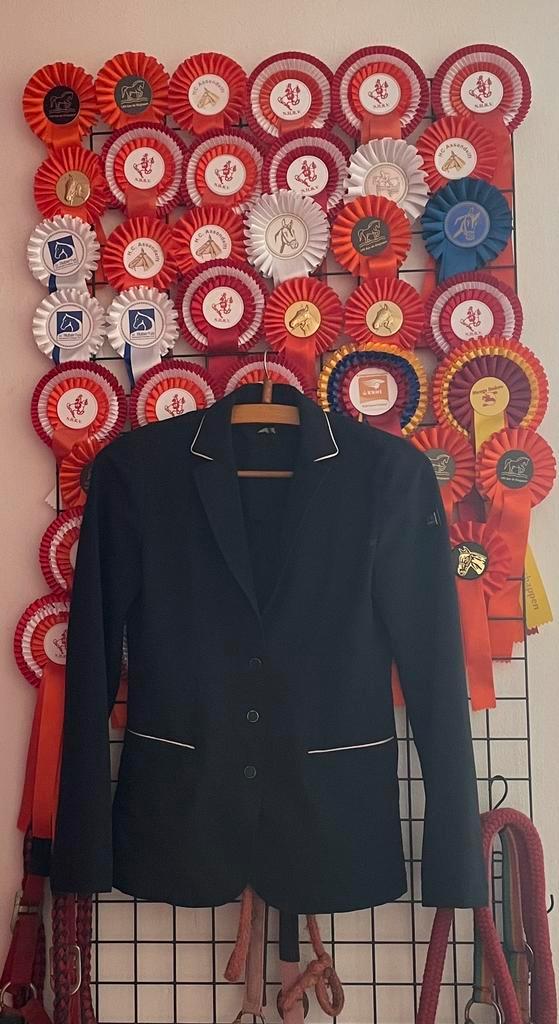 Prijswinnend Equiline wedstrijd jasje, Dieren en Toebehoren, Paardrijkleding, Gebruikt, Kinderen, Bovenkleding, Springen, Ophalen of Verzenden