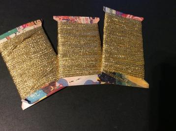 OPRUIMING Super mooi 3 MM BREED goud  lint nu 7  m € 1.00