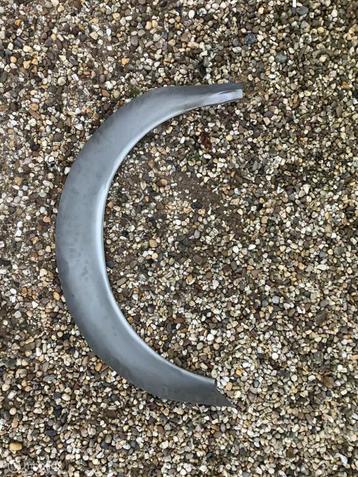 Volvo amazon wielrand binnen links achter 653269 beschikbaar voor biedingen