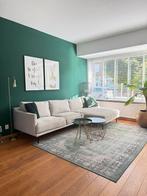 Mooie 5 jaar oude Hoekbank van Goossens (grijs/groene stof), Huis en Inrichting, Ophalen, 250 tot 300 cm, Hoekbank, Zo goed als nieuw