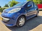 Peugeot 107 1.0-12V XS 5-DEURS NIEUWE APK KETTING, Voorwielaandrijving, 68 pk, Origineel Nederlands, Bedrijf