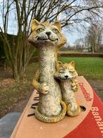 Leuk dierenbeeld van katten - tuin decoratie, Tuin en Terras, Tuinbeelden, Ophalen of Verzenden, Gebruikt, Beton, Dierenbeeld