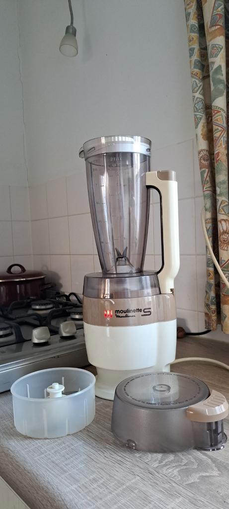 Blenden, snijden en shaken. Keukenmachine Moulinex, Witgoed en Apparatuur, Keukenmixers, Gebruikt, 1 snelheid, Ophalen