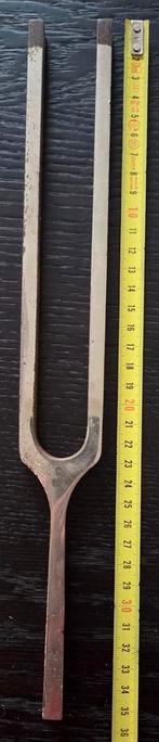 Grote vintage stemvork ca.35 cm, type C 128, Ophalen of Verzenden, Gebruikt