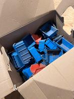 Doos vol stapelbakjes, Doe-het-zelf en Verbouw, Ophalen, Doos, Minder dan 35 cm, Zo goed als nieuw