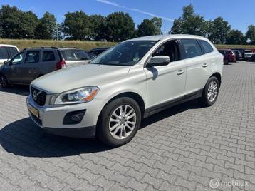 Volvo XC60 2.4D Kinetic automaat km 240.000 goed onderhouden beschikbaar voor biedingen