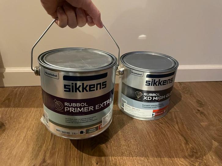 Nieuwe sikkens grondverf en aflak 2,5 l, Doe-het-zelf en Verbouw, Verf, Beits en Lak, Nieuw, Lak, Minder dan 5 liter, Beige, Ophalen of Verzenden