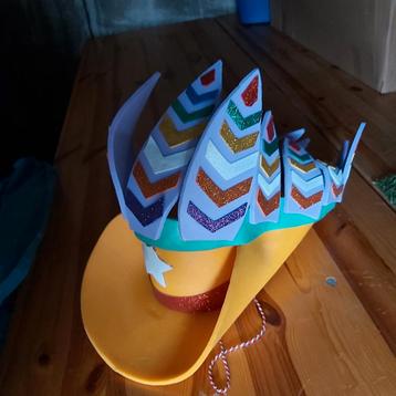 Cowboyhoed met Indianenpluimen - Foam beschikbaar voor biedingen