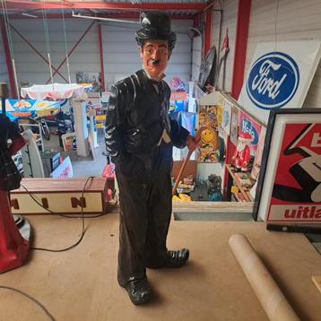 Charlie Chaplin beeld Vintage  beschikbaar voor biedingen