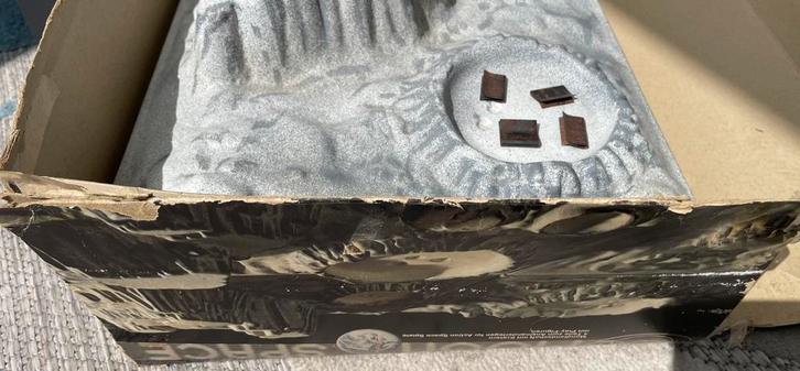 Vintage moon terrain diorama bases. Made in Germany by Eco, Hobby en Vrije tijd, Modelbouw | Figuren en Diorama's, 1:35 tot 1:50