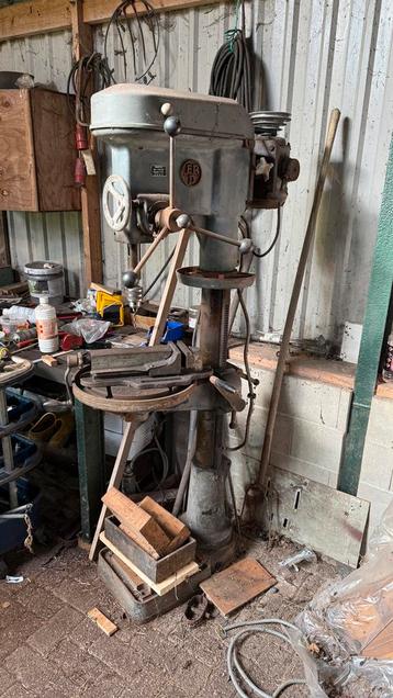 ERD Kolomboor type B32 - Werkplaatsmachine beschikbaar voor biedingen