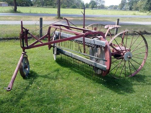 Antieke machines harkeerder cultivator (DECORATIE), Dieren en Toebehoren, Overige Dieren-accessoires, Ophalen
