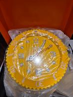 Grote Gele Ice Watch Klok - Nieuw in Doos, Ophalen of Verzenden, Nieuw, Analoog, Wandklok