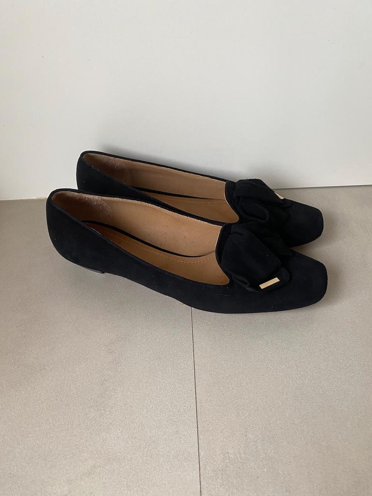 DUNGELMANN INSTAP MT:41 IN GOEDE STAAT ., Kleding | Dames, Verzenden, Zo goed als nieuw, Instappers, Zwart