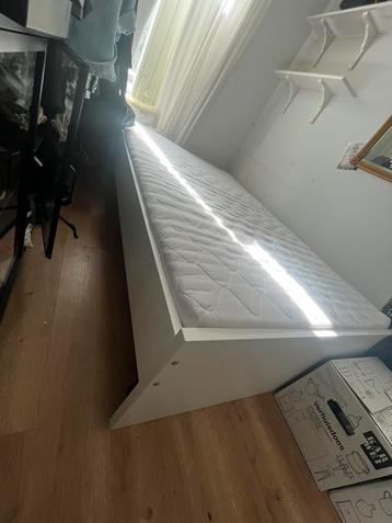 Ikea bed 120/200 + matras 