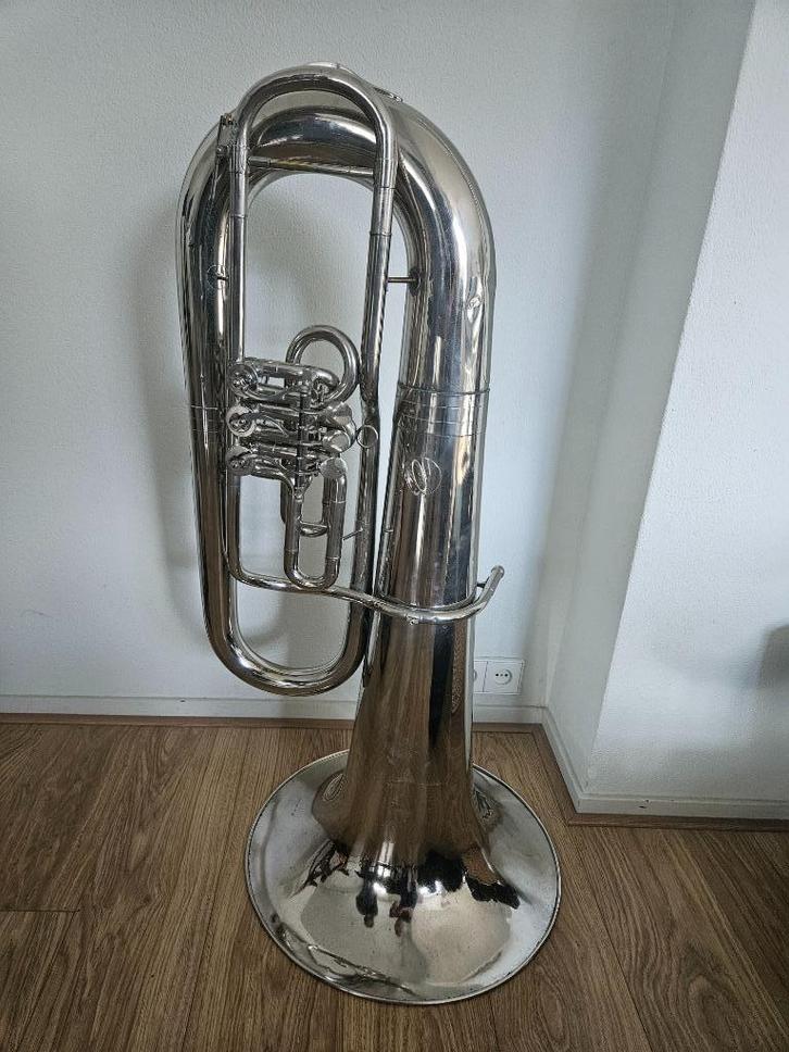 B&F Amati Kraslice Tuba / Es-bas with Gewa gig bag, Muziek en Instrumenten, Blaasinstrumenten | Tuba's, Gebruikt, Es-tuba, Ophalen