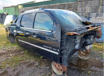 Cadillac Escalade AWD EXT 2007-2013 voor onderdelen beschikbaar voor biedingen