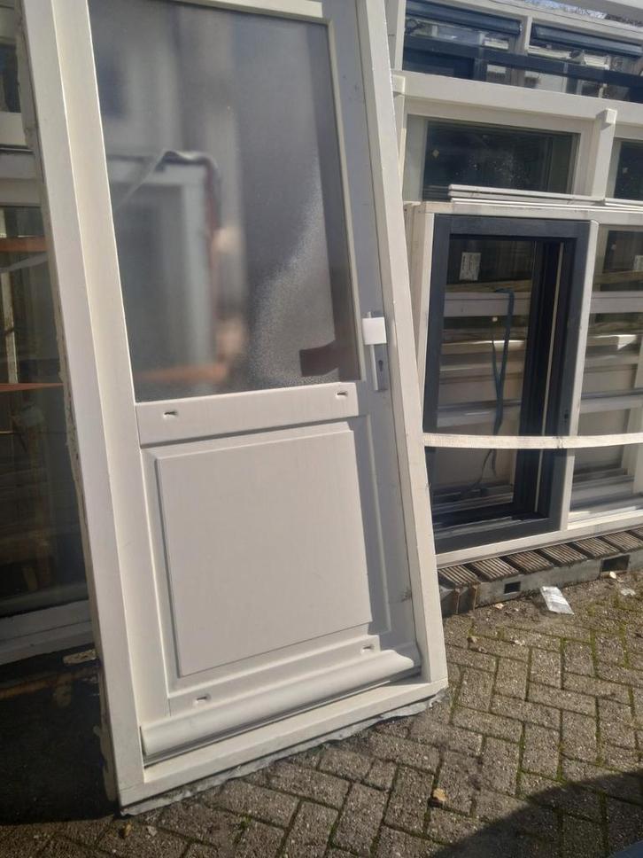 Hardhouten voordeur kozijn, Doe-het-zelf en Verbouw, Deuren en Horren, Zo goed als nieuw, Buitendeur, 215 cm of meer, 100 tot 120 cm