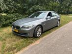 BMW 5-Serie 3.0 I 523 AUT 2010, Auto's, Achterwielaandrijving, Zwart, 2000 kg, 2996 cc