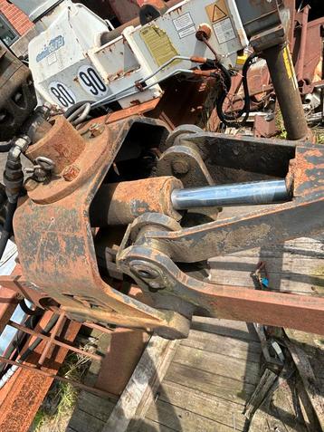 Hydraulische Sorteergrijper - Industrieel Gebruik beschikbaar voor biedingen