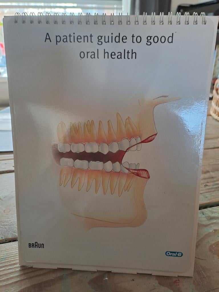 Vintage Patiëntengids voor goede mondgezondheid, Boeken, Ophalen of Verzenden, Zo goed als nieuw, Gezondheid en Conditie, Braun Oral-B