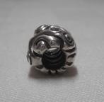 Zilveren Pandora bedel met rode steentjes nr.312, Verzenden, Pandora, Zo goed als nieuw, 1 bedel