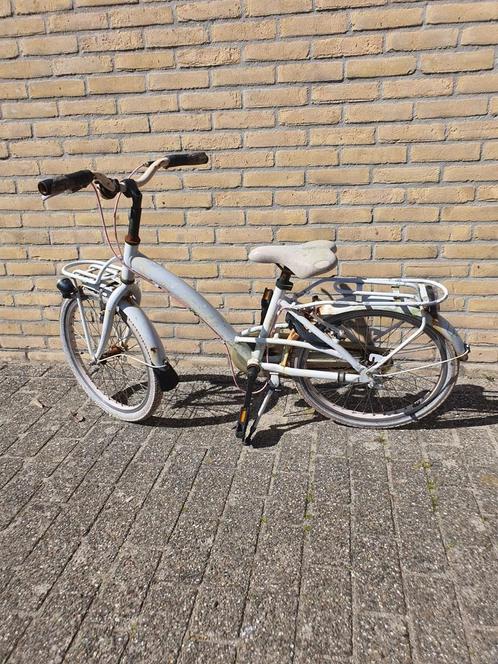 Damesfiets kinderfiets inclusief slot met 1 sleutel, Fietsen en Brommers, Fietsen | Meisjes, Zo goed als nieuw, Ophalen of Verzenden