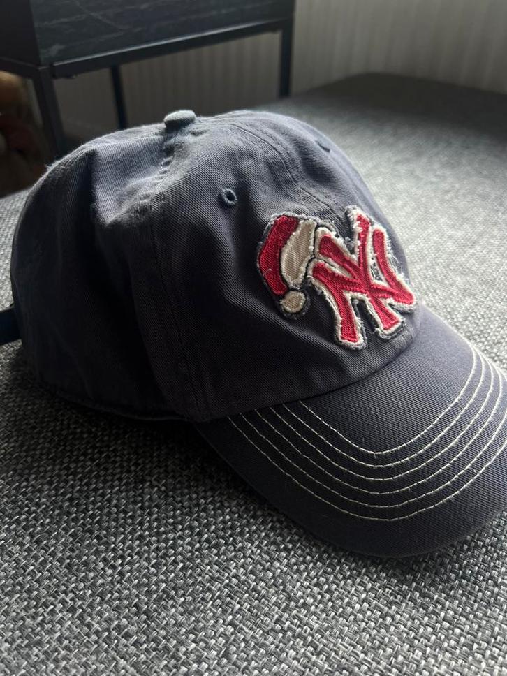 Vintage Limited Edition Yankees Baseball Cap - Kersteditie, Kleding | Heren, Hoeden en Petten, Zo goed als nieuw, One size fits all
