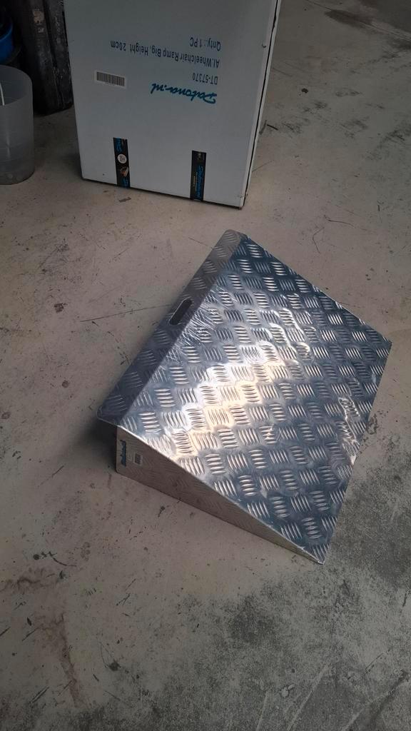 Drempelhulp lang 20 - 25 cm - rolstoel, scootmobiel, scooter, Diversen, Verpleegmiddelen, Gebruikt, Ophalen of Verzenden