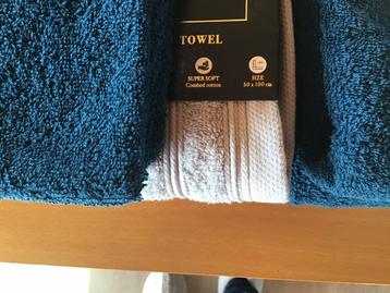4 Handdoeken 2 badlakens en 6 washandjes petrol/grijs NIEUW beschikbaar voor biedingen