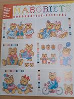 Map met tientallen patronen, borduren, haken, breien enz., Ophalen of Verzenden, Patroon