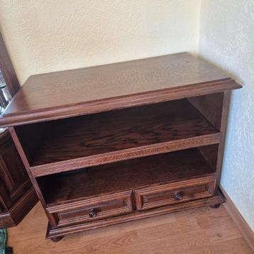 Te koop: Stijlvol massief houten TV-meubel / Dressoir beschikbaar voor biedingen