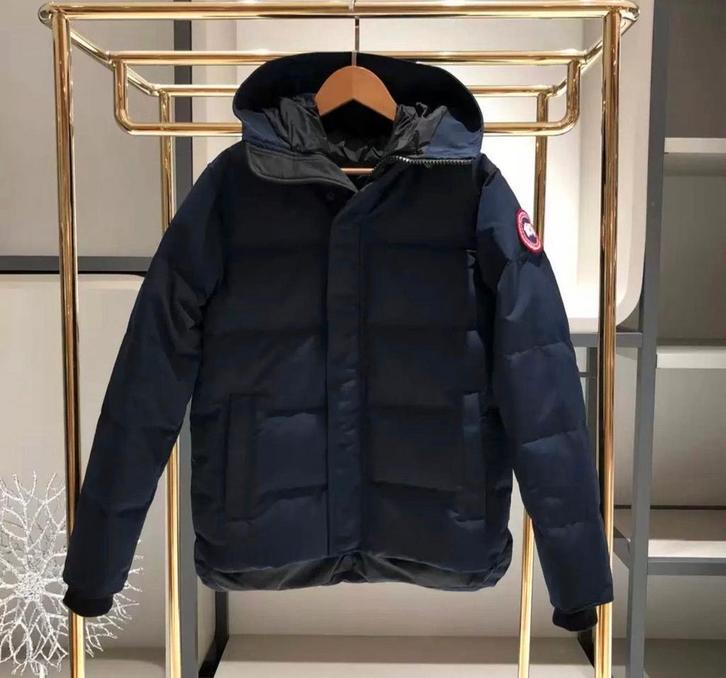 NIEUW Canada Goose MacMillan Donkerblauw, Kleding | Heren, Jassen | Winter, Nieuw, Maat 52/54 (L), Blauw, Ophalen of Verzenden