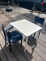 Vintage tafeltje met twee stoeltjes., Tuin en Terras, Gebruikt, Ophalen of Verzenden, 2 zitplaatsen